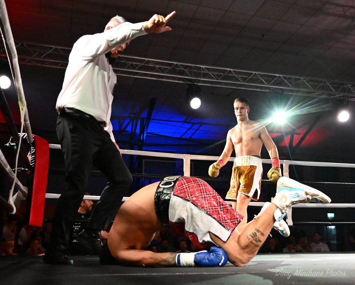 IT'S ALL OVER IN ROUND 2

<a href="/tommyhyde99/">Tommy Hyde</a> stops Paul Valenzuela in round 2 to move to 14-0

He promised he wasn't coming to mess about, and the Governor stuck to his promise

📸 Doug Minihane