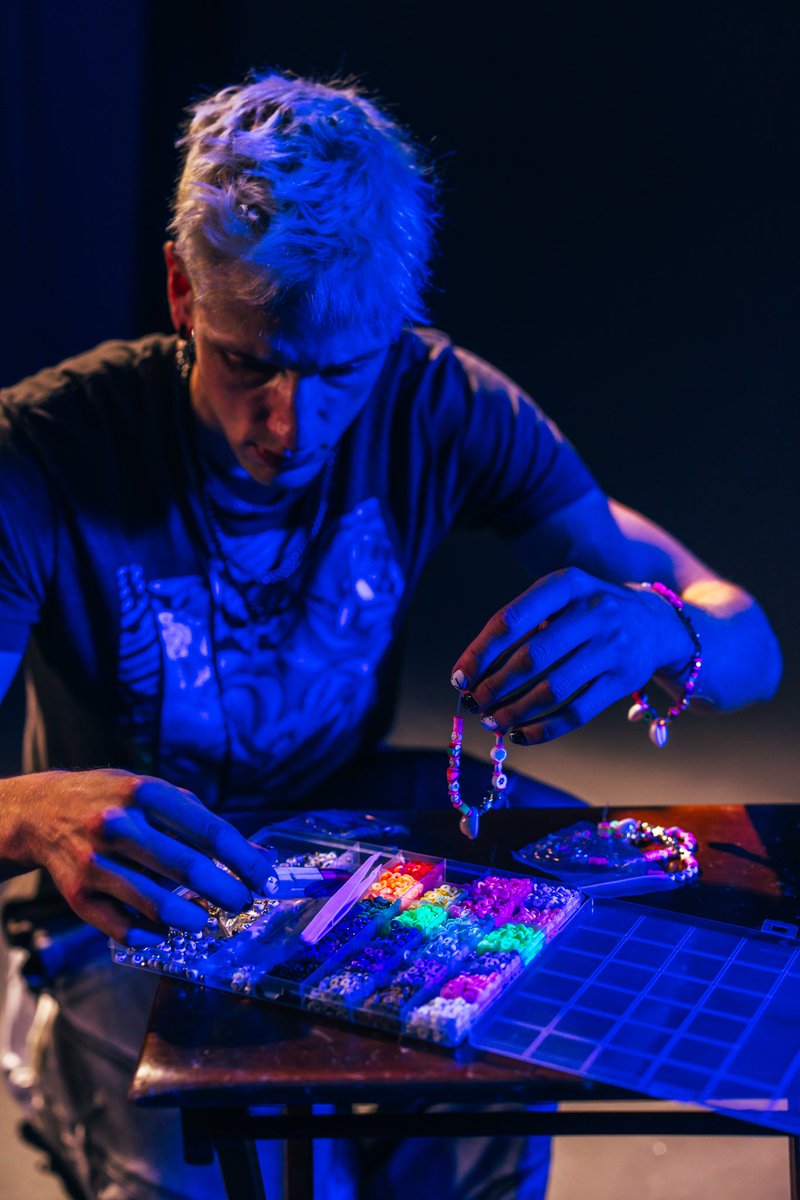 What I Miss Most, out now! 😢 🎶 
Listen here: Linktree.com/BrianWalkerMus…
📸: The Black Owl Studio
#popmusic #singersongwriter #nostalgia #newmusicfriday #nostalgicsong #sadsong