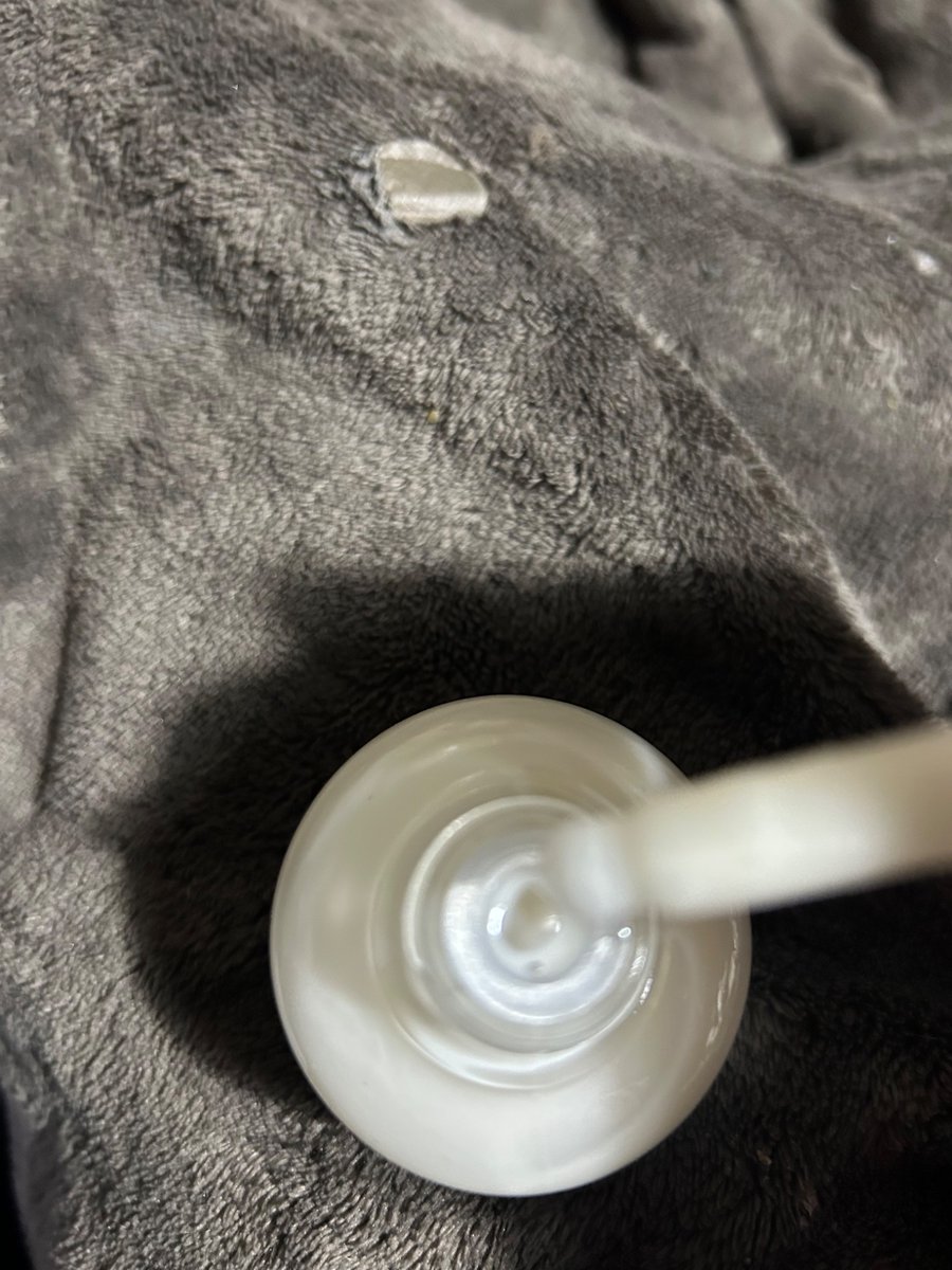 na11032000's tweet image. KC-SKINモイストエイジケアセラム&amp;amp;モイストエイジケアセラムマスクピンクを試してみました。
保湿がしっかりできていいです。クリームの伸びがいいです。

#モイストエンジケア
#KC-SKIN
#モイストエンジケアセラム
#美容液 
#PR