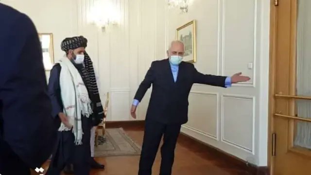 ادعای حسن روحانی کذب است! ❌ اتفاقا همین باند روحانی و ظریف بودن که پای افغانیهارو به ایران باز کردن نه رئیسی! روحانی سعی میکنه روی موج ضدافغانی سوار بشه و ماهی گیری کنه درصورتیکه مقصر و متهم اول خودشه!
#اصلاحطلب_اصولگرا_دیگه_تمومه_ماجرا