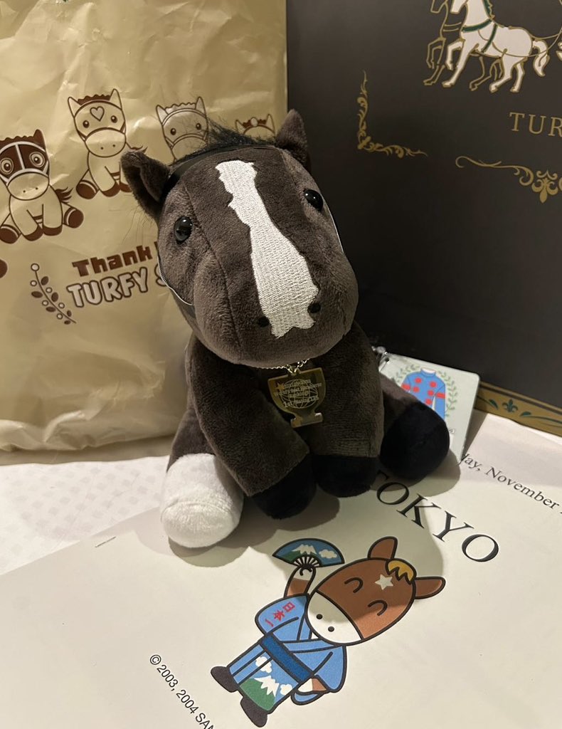 AtTheRaces's tweet image. 🚨WIN AN EQUINOX PLUSHIE🚨
 
We&apos;re all set for the Japan Cup this Sunday at 6.40am on Sky Sports Racing, and to celebrate we&apos;re giving away an official plushie of superstar 2023 winner Equinox 🙌
 
For your chance to win:
 
1️⃣ Like this post
2️⃣ Repost
3️⃣ Comment &apos;WIN&apos;…