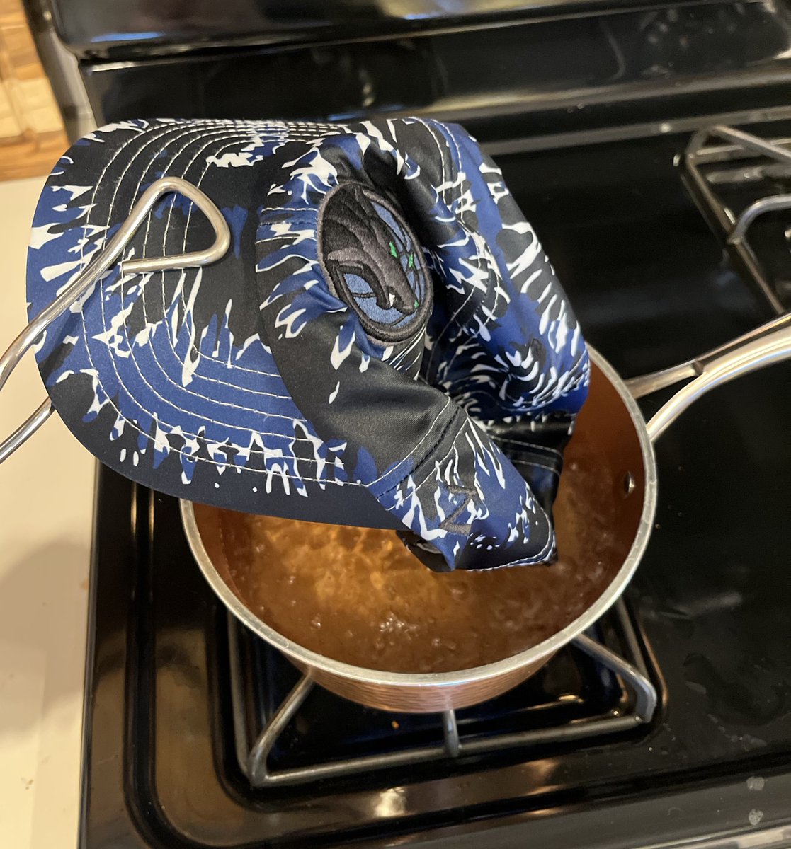 DinkytownDingus's tweet image. Back on the Hot Hat grind! When the hat is hot the wolves give it all they got!🐺 Let’s go Wolves! #HotHat #WolvesBack #Timberwolves