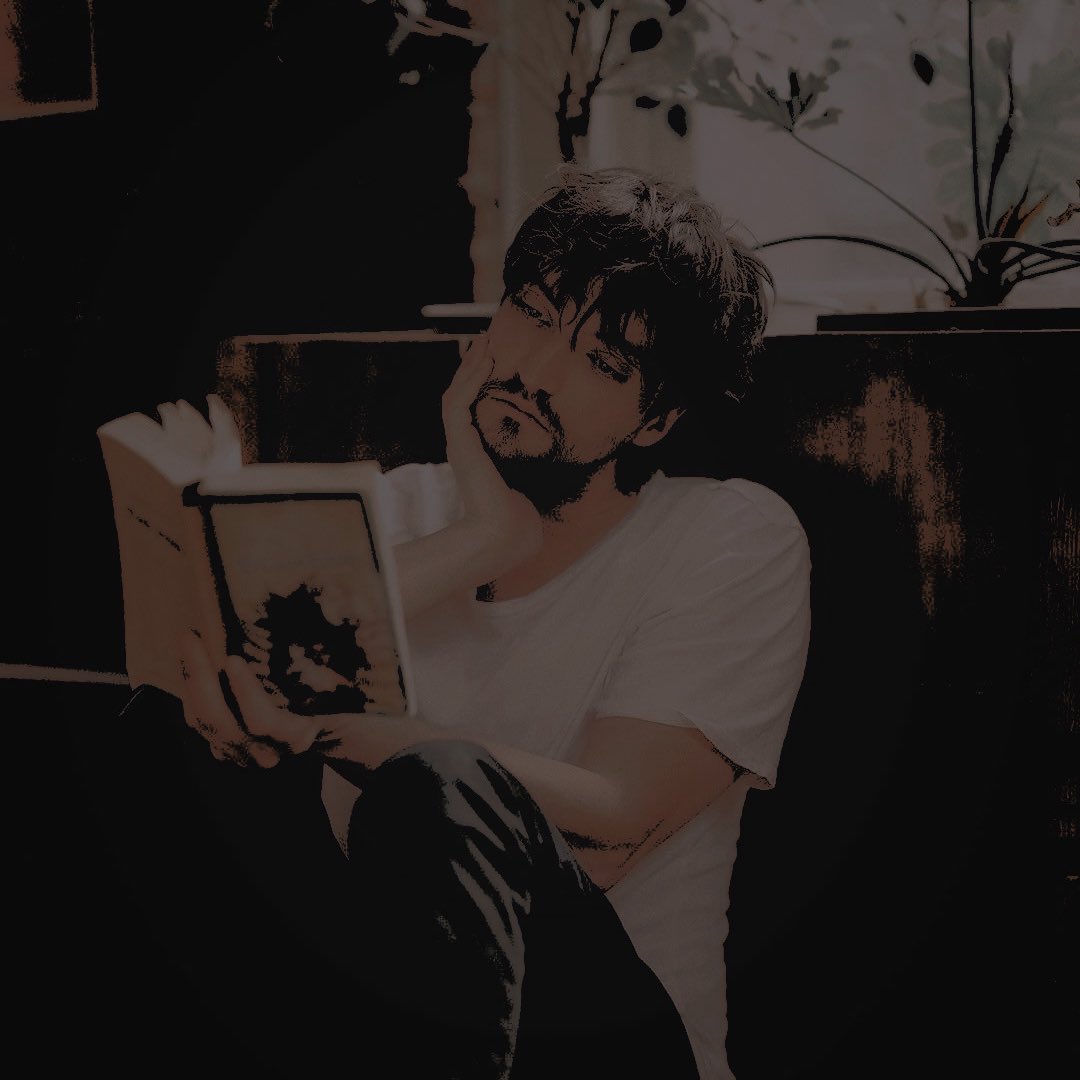lykoupaidis's tweet photo. ᅠᅠ
ᅠ
ᅠ
𝐒         the  𝙢𝙖𝙙𝙝𝙤𝙪𝙨𝙚  &amp;  𝐥𝐨𝐬𝐭  nordic  boy.
𝐎         𝒶𝐜𝐡𝐥𝐲𝐬’   poison     𓆪     the     mad.
𝐑        𐙚 ⇢ ❝ for glory and grace of me ❞
ᅠ𝐄        𝓝𝙴𝙴𝙻    ——     𝐩𝐣      alt    universe.
𝐍       ⋆˚࿔   🦖  𝜗𝜚˚⋆
ᅠᅠᅠᅠᅠ

ᅠ https://t.co/FyCHL0r5tb