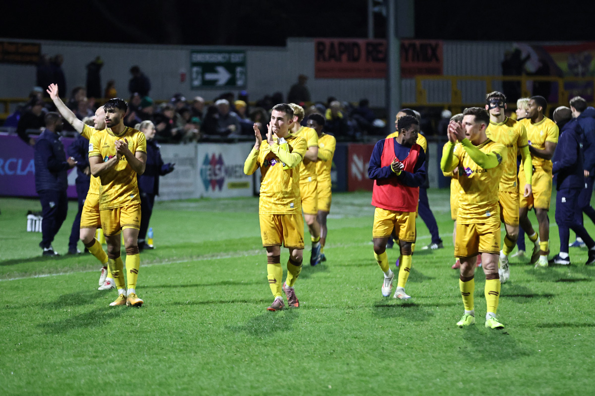 suttonunited's tweet image. With us every step of the way 💛

Thank you for your support today; onto two big cup ties back at home 🔜
