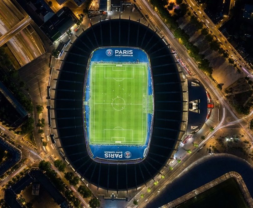 Paris - Parc des Princes
Insta: stadiums.from.above