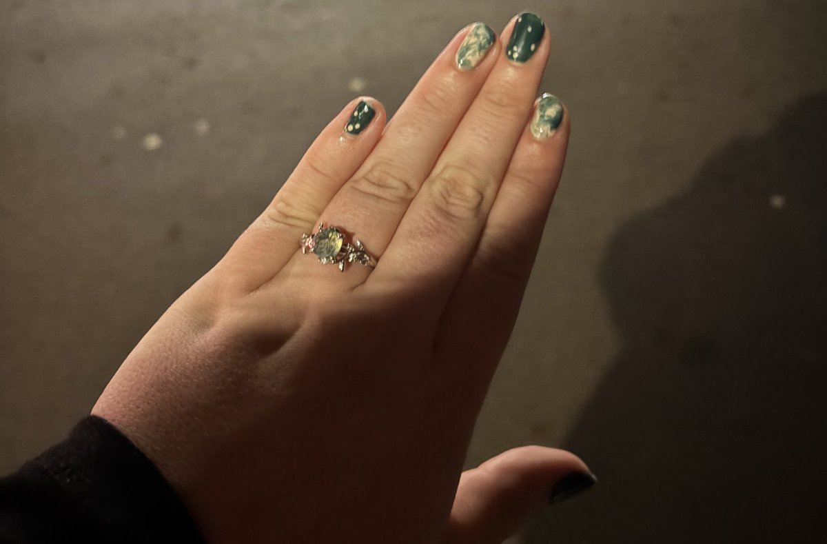 fairlyproud's tweet photo. maple is engaged era https://t.co/axeKaSxfXv