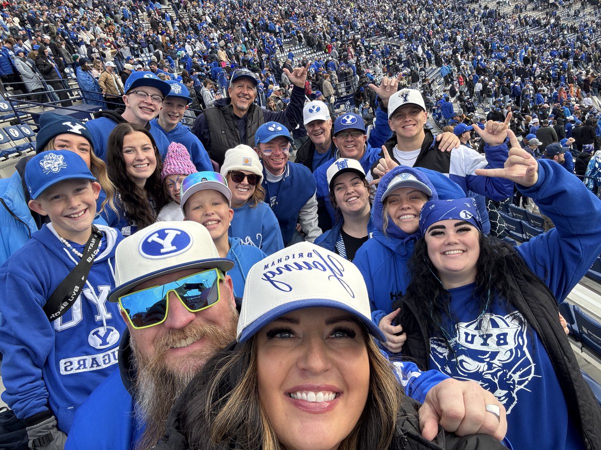 CougsRMR's tweet photo. What a ride at LES! #Section128 #BYUFootball #GoCougs https://t.co/u62VRDPCyI