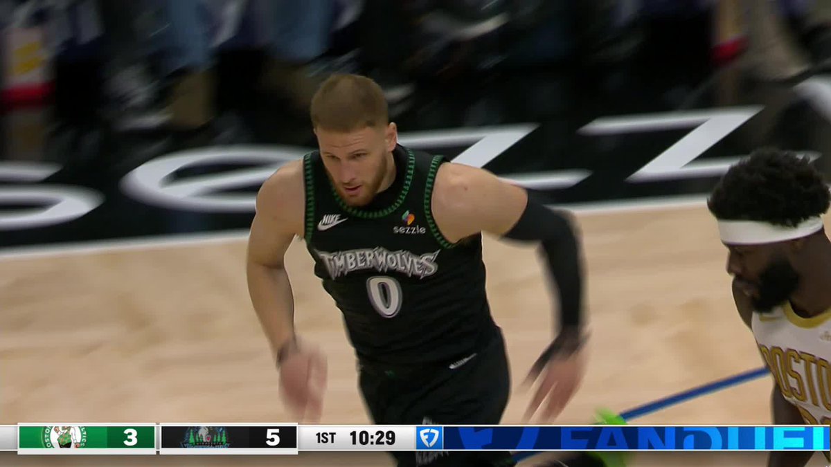 DDV in the corner. 💰 