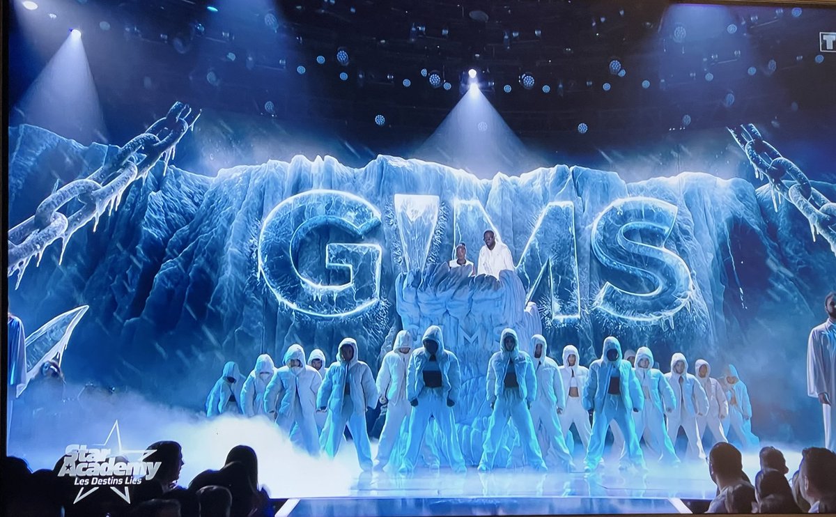 Mais on en parle du tableau ? Waouh qui réalise ces effets sur le plateau je suis trop choqué 😱 #StarAcademy2025 #sarah