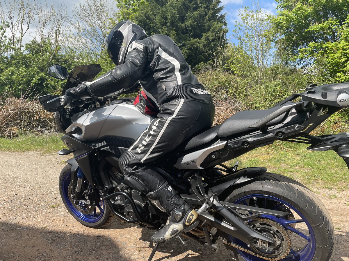 KinkyLadPro tweet media