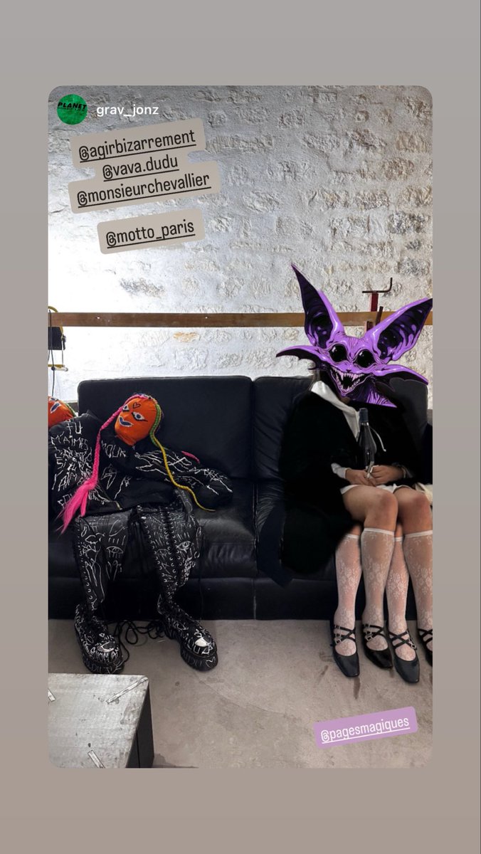 #agirbizarrement #mottoparis