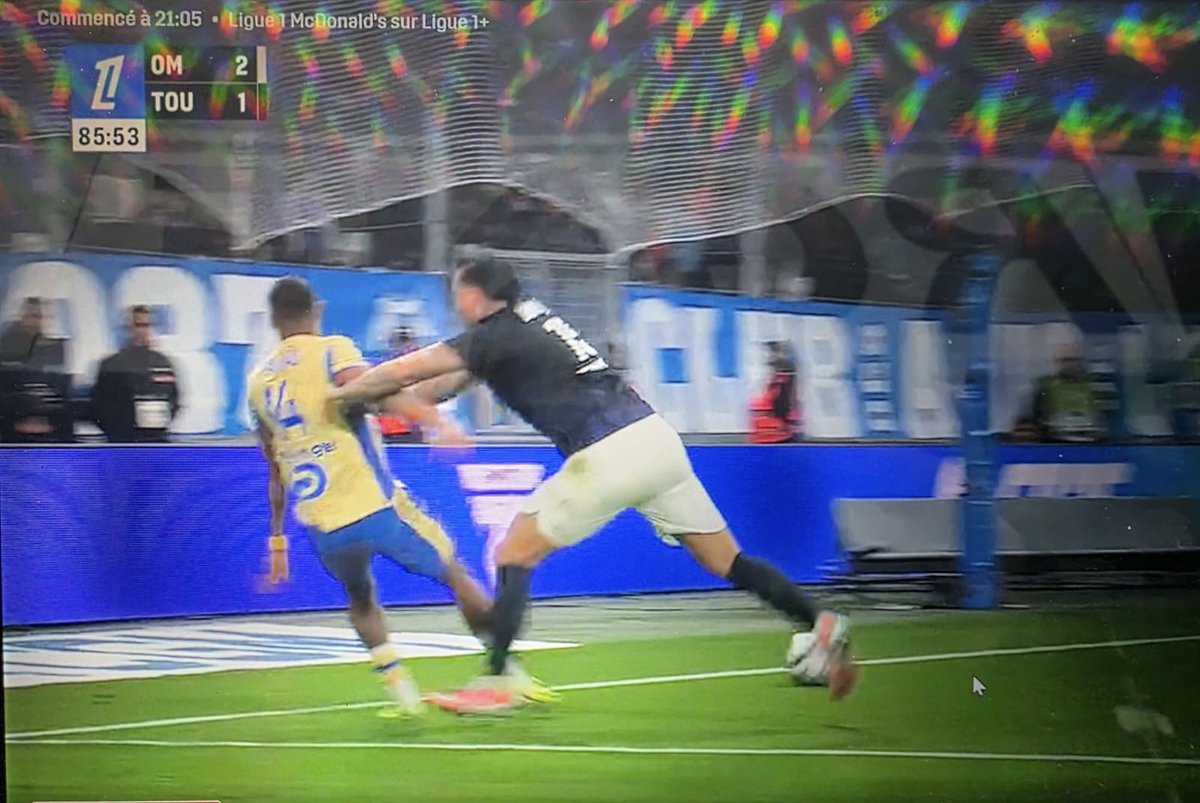 MedhiBenatia's tweet image. 