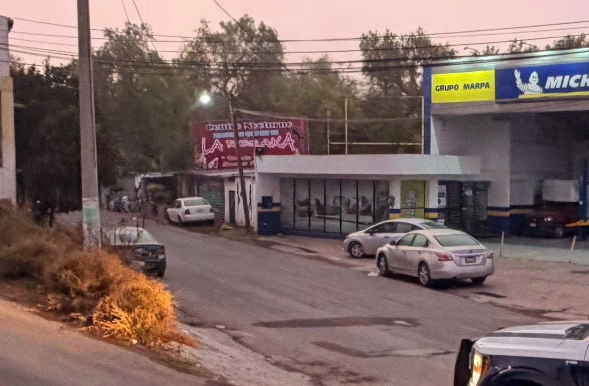 Central_MXH's tweet image. 🚨🚨Tras matanza en bar de Tula, Gobierno despliega operativo de emergencia.

Como medida inmediata, se acordó el reforzamiento de la vigilancia policial en la zona donde ocurrió el ataque.

centralnoticiasmx.com/tras-matanza-e…

#CentralMX #Hidalgo #Tula