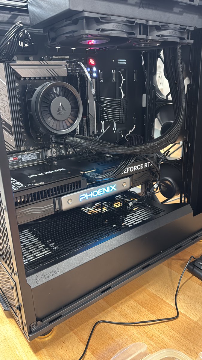 KevinNava343765's tweet image. Here’s the server behind the benchmark,Ryzen 9 7900X, RTX 5080 Gainward,6TB of storage nd Linux , where we’re setting up an HPC environment for scalable training and inference across extended node clusters.Coming up next: a look into how we’ll be using this #IA #ComputerVision