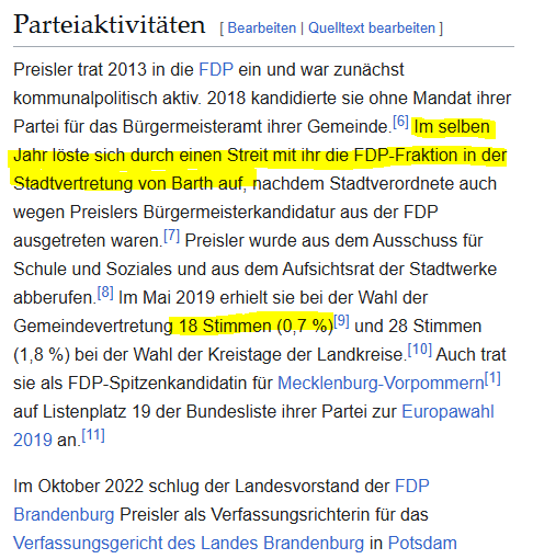 KaterHofmann's tweet photo. @t4mike_berlin Die Queen Karo Karte ist die Trumpfkarte der Berliner FDP. Karoline Preisler sieht sich selbst gerne in der Rolle der APO-Queen. Gönn ihr doch, Bre. #SensibleChuckle Wäre nicht der erste Verein, der Dank Karo untergeht. 😼 #BerlinTrägtKaro #b3011 https://t.co/RmTAqPR4cC