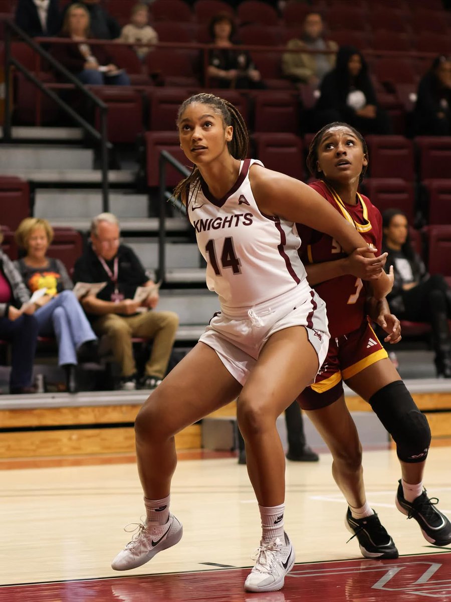 borrachalaranja's tweet photo. Andrea Chiquemba na derrota de Bellarmine frente a Eastern Illinois (63–68), na NCAA:

• 12 pontos (4/10 FG, 2/6 3P, 2/4 FT)
• 3 ressaltos
• 1 roubo de bola
• 27 minutos https://t.co/fmdBb9OHLg