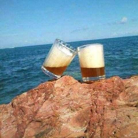 أتّاي والبحر… مزاج ما يتعوّض وراحة ما تنشرى 🌊🍵.