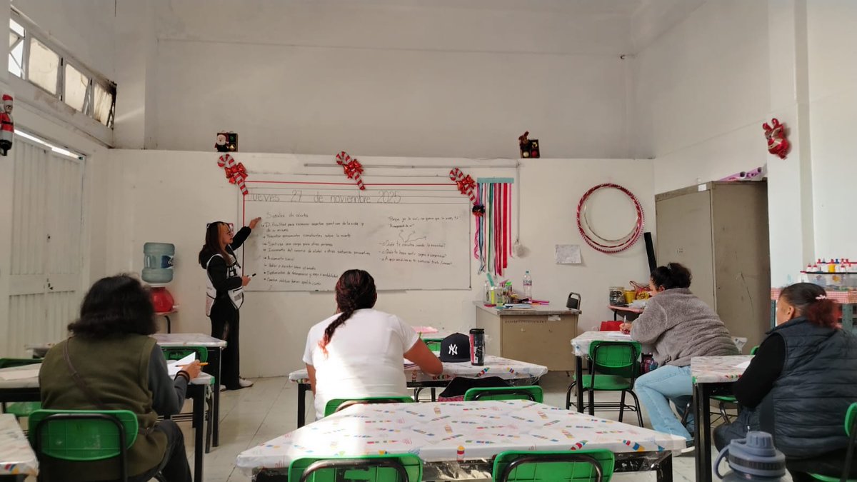 iapa_cdmx's tweet photo. 📚En el #IAPA creemos en una educación que transforme realidades.

Por eso, con #EducaciónUtopía seguimos creando espacios seguros, diálogos que sanan y estrategias que acompañan.💛

@GobCDMX | @SSaludCdMx | #IAPA | #VidaPlenaCorazónContento | #SaludEmocional | https://t.co/F20TQTsYlL