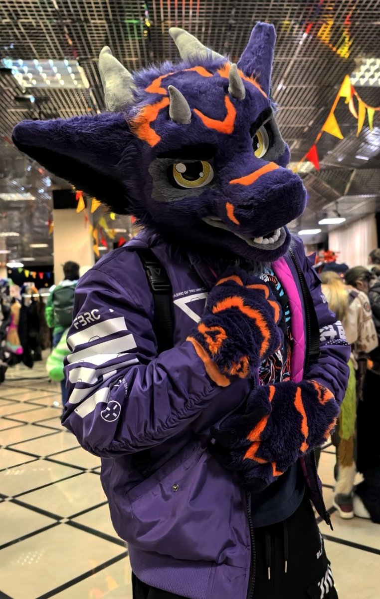 kobrre's tweet image. Can I help you ?
📸:@philippsilver