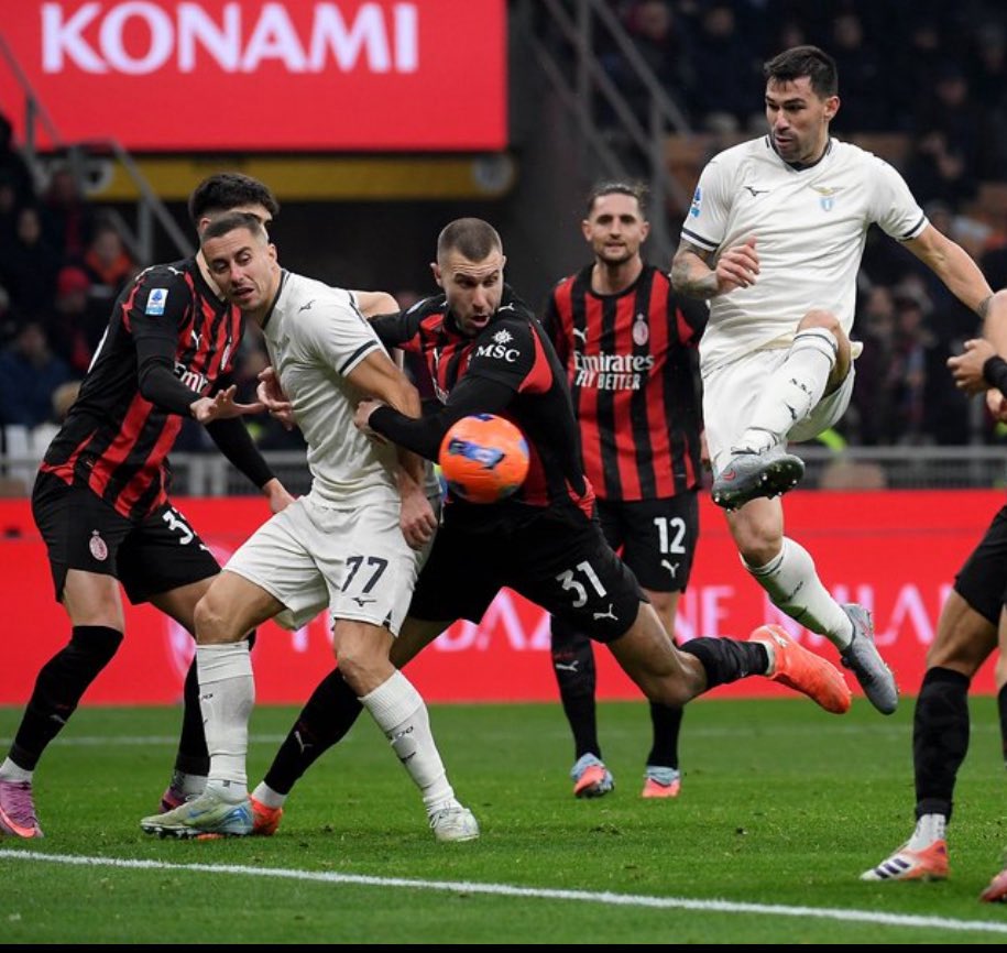 GiuseppeFalcao's tweet image. Imbarazzante l’ennesima sceneggiata di Allegri.

Imbarazzante la scelta dell’arbitro di inventarsi un fallo inesistente.

Non so se fosse rigore o no, ma sono straconvinto che a parti invertite l’avrebbe dato sicuramente.