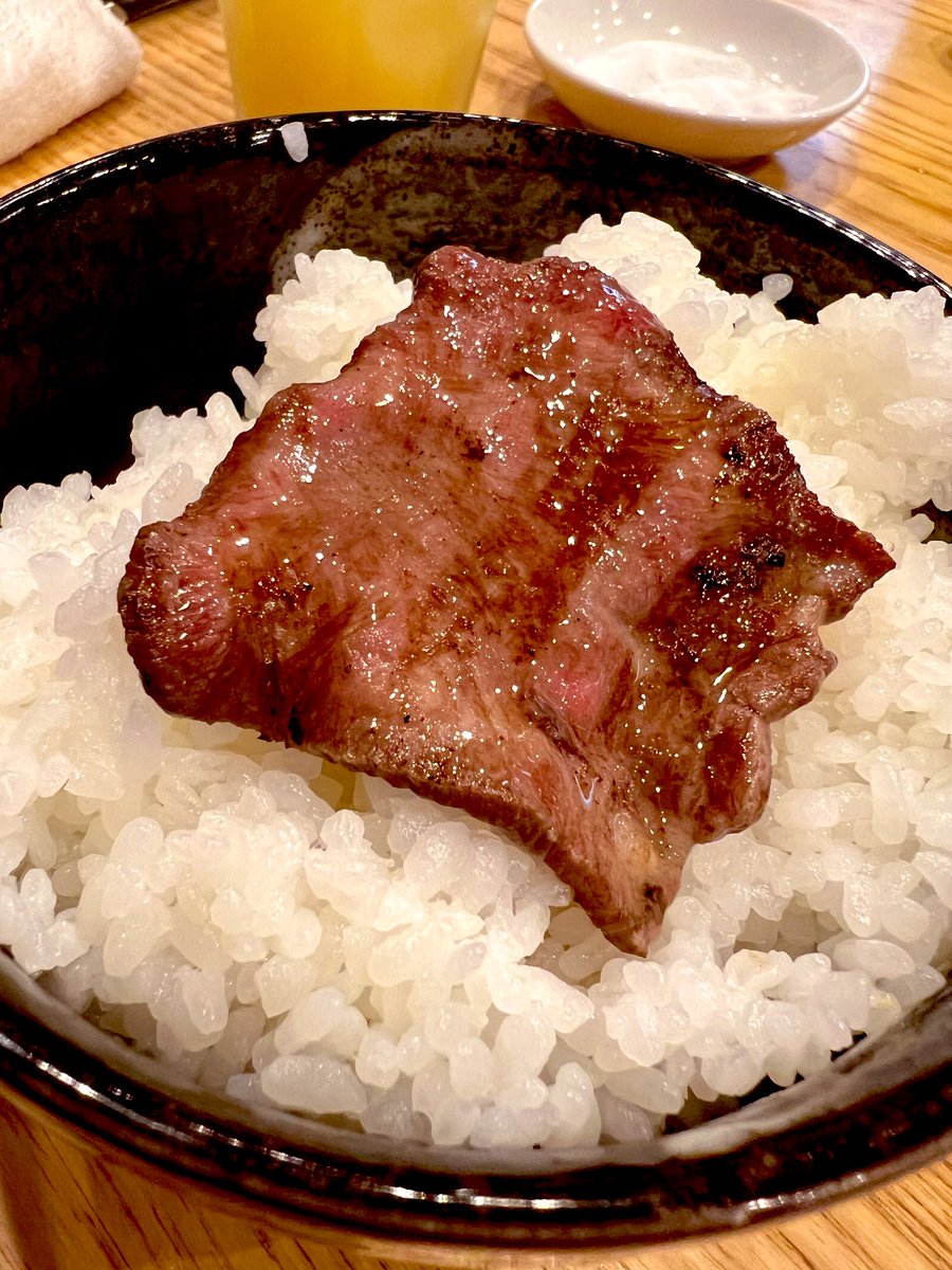 rnrn901's tweet photo. いい肉の日に入籍したぞーーー🥩🍖🍗
肉とお米をいっぱい食べてお祝いもしたぜーーー🥩🍚🥩🍚
これからも仲良くしてね☺️

#CoLFF14 https://t.co/F7c285FxJZ