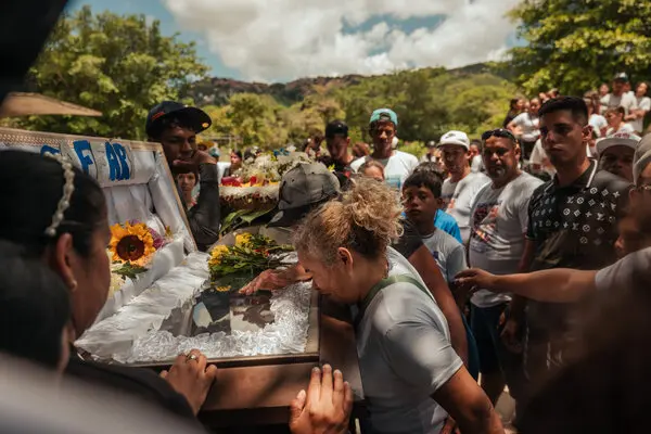 WalterVMG's tweet photo. Memoria. https://t.co/KcPNn5MAUj