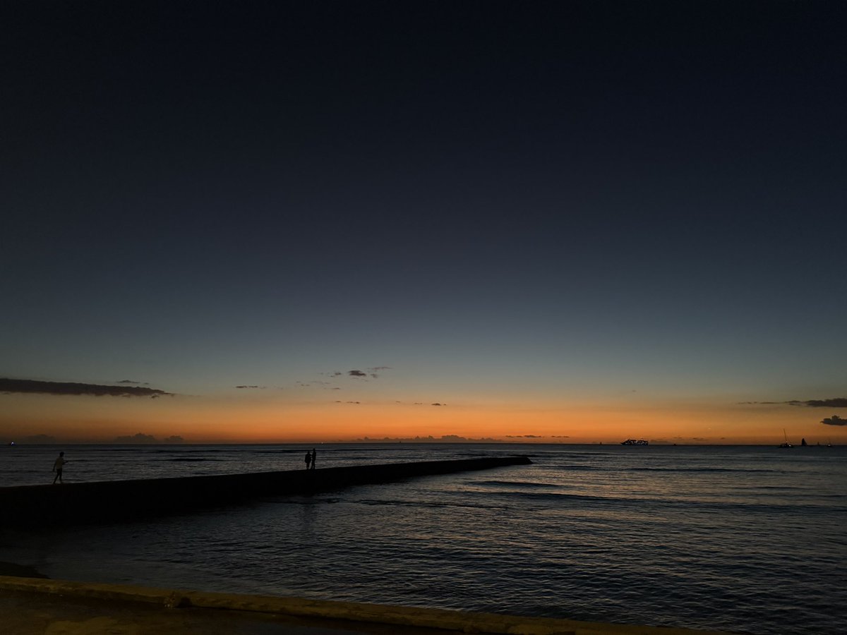 flourishedfern's tweet image. just a gal visiting Hawaii for the first time &amp;lt;3