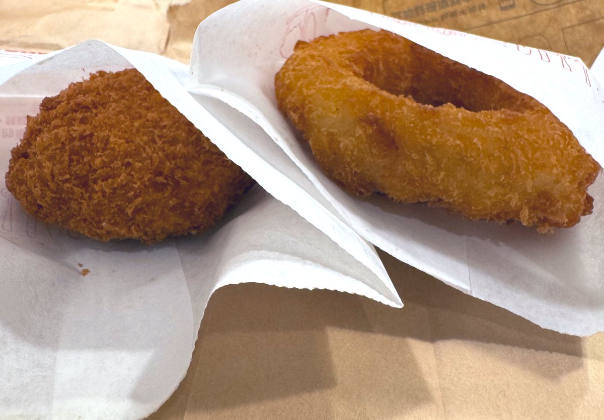 念願の…❤️
しっかりホタテ〜
いい意味で磯臭いのがいい！！笑
えびはね、美味しかったけど練り物って感じ🤤
ホタテはまた食べた〜い！！！