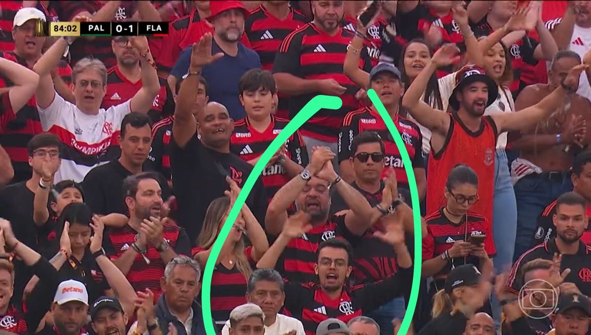 A cidade um caos.

O governador?