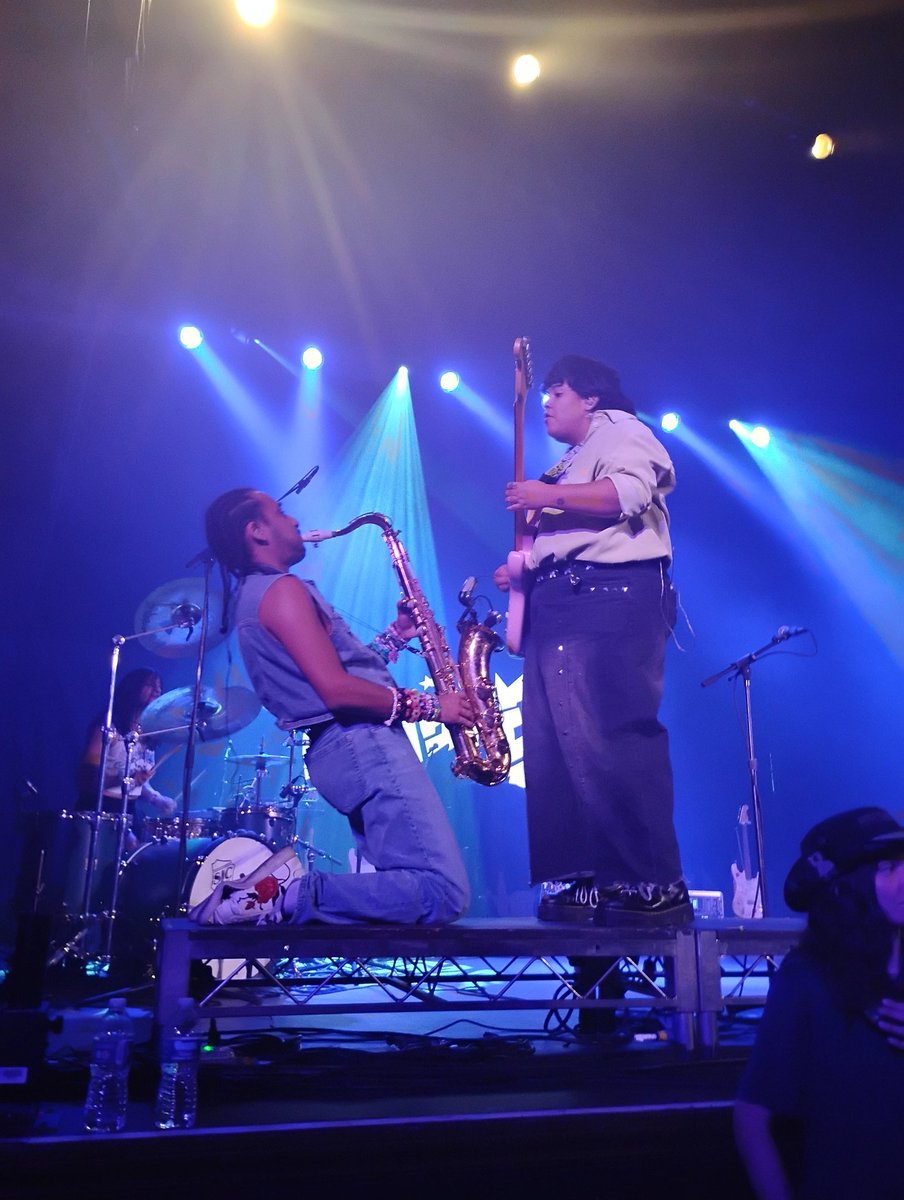 UNDERSCOREGIGI_'s tweet image. Girl whatever