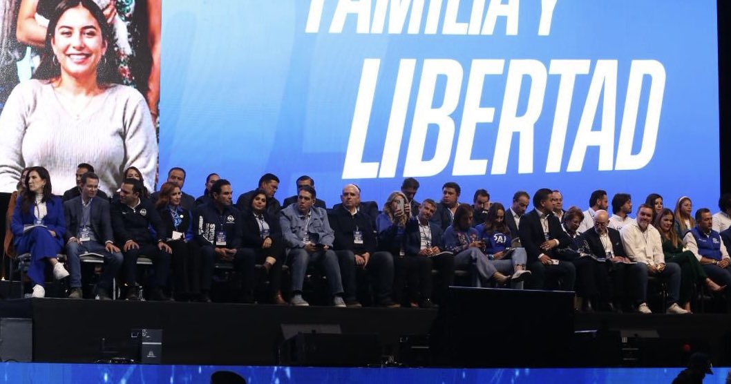 🔵¡Felicitamos a las y los nuevos Consejeros Nacionales electos en nuestra #AsambleaNacionalPAN!

Acción Nacional se renueva y sigue trabajando por el bien de México. 🇲🇽
