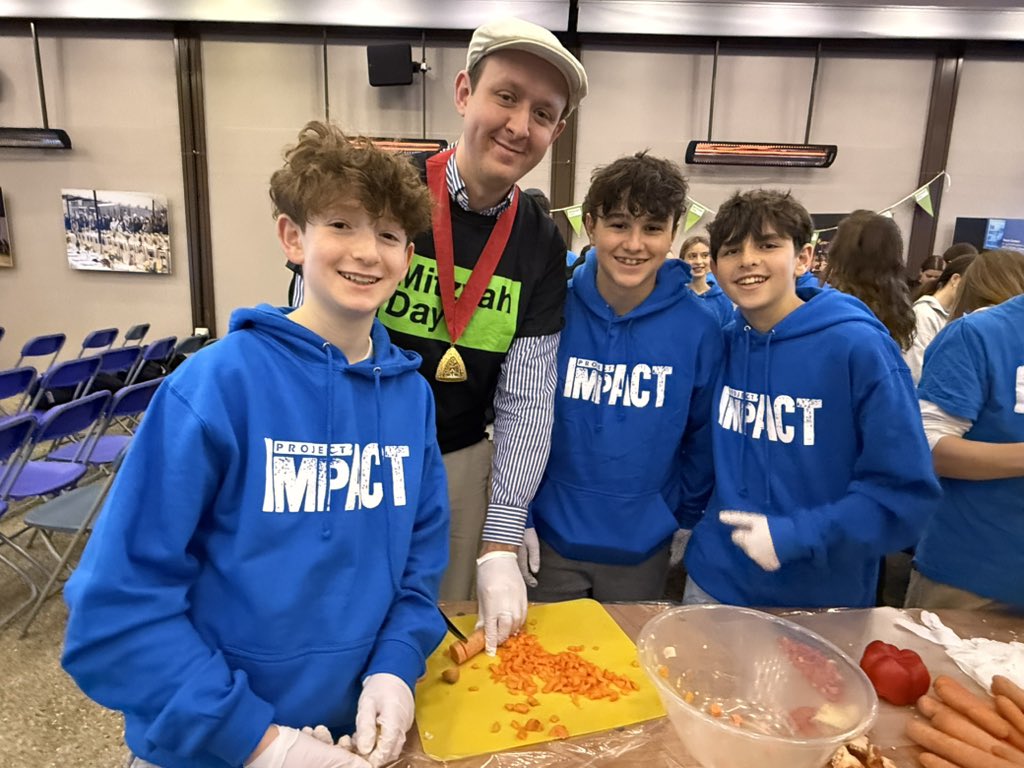 RyanHack_'s tweet photo. Last weekend it was a privilege to join Project Impact for Mitzvah Day. 

Amazing to see so many young people come together to cook food for those in need. Every meal prepared made a huge difference in the area. 

📍@JW3London https://t.co/iMvlwKRKfA