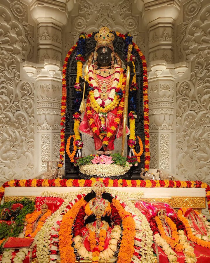 cs2903singh's tweet image. राम से बढ़कर राम का नाम 
जय श्री राम 
जय श्री राम
#GoodMorning #Motivation #EarlyBird #SuccessMindsetr