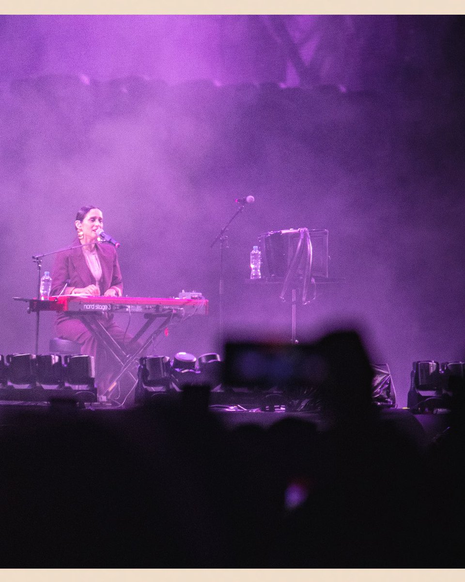 todoindierock's tweet image. Les dejamos más fotos de @julietav en el #TecateComuna 2025

📸 x @eddysseomx 
🖊️ @apodacabooking | @apodacagroup | @TecateComuna | @ocesa_total | @eticket 

#TodoIndieRock