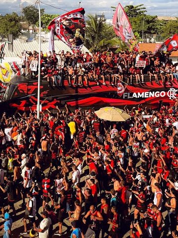 updatecharts's tweet image. Flamengo é o ÚNICO TIME brasileiro que foi QUATRO VEZES campeão da Copa Libertadores. #FLAxPAL

🏳️‍🌈: Flamengo é o ÚNICO boygroup brasileiro que levou QUATRO VEZES a categoria “Álbum do Ano” no GRAMMY Latino.