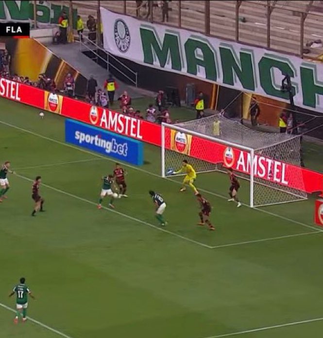 Pesgrau's tweet photo. Esse lance não vai sair tão cedo da mente do Vitor Roque kkkkkkkkkkkkkk https://t.co/vURIJWLhfR