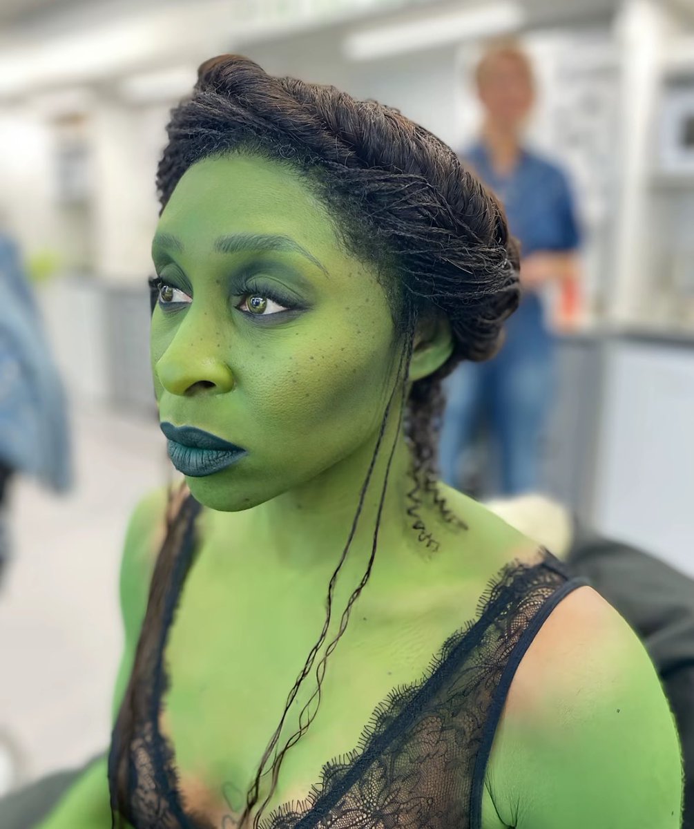 FIYERCR0WS's tweet image. oh my god ????