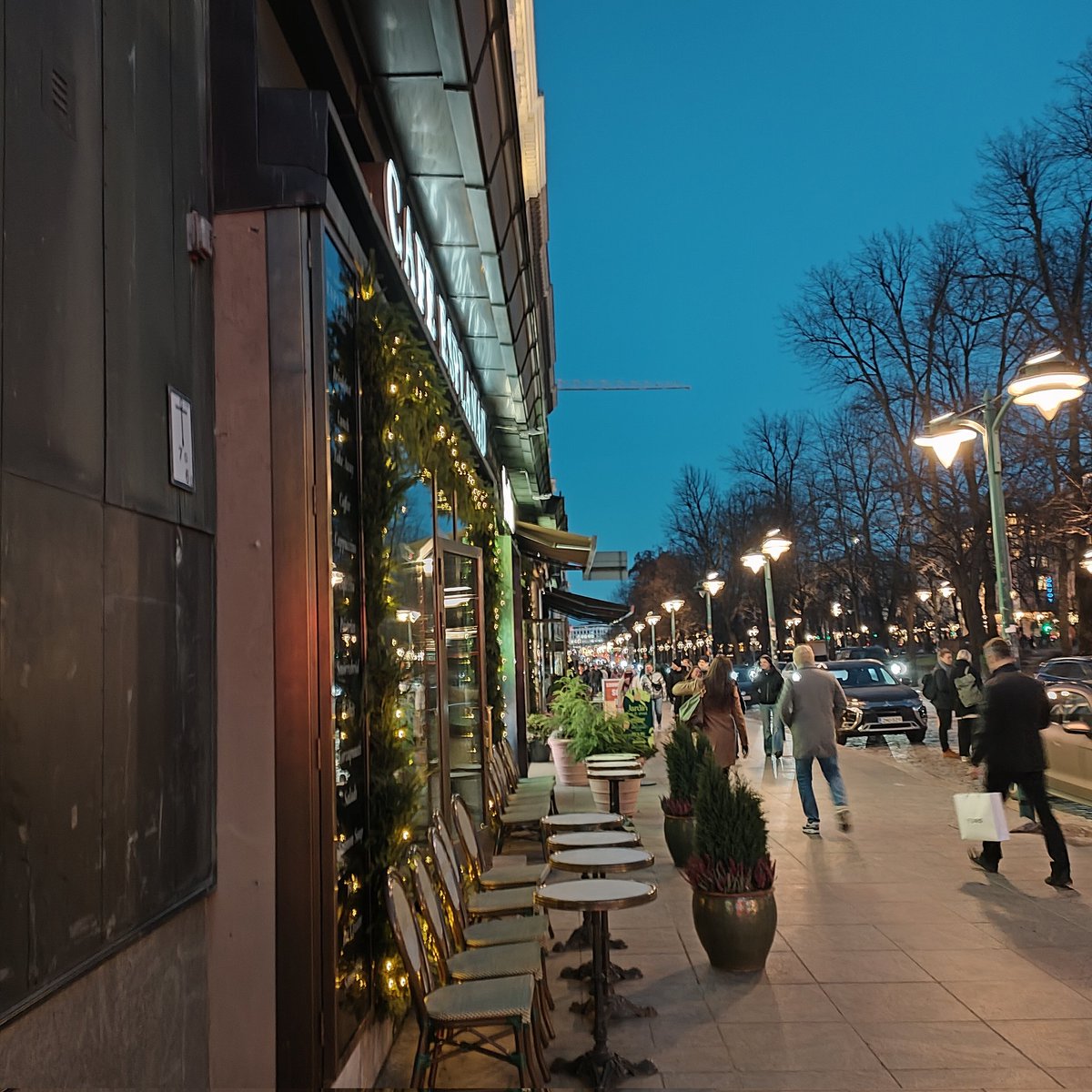 IamHula's tweet image. Hyvää yötä ja kauniita unia kaikille 🤗💫✨
Kävelyllä Pohjoisesplanadilla reilu viikko sitten. #Espa #Helsinki
#GoodNight