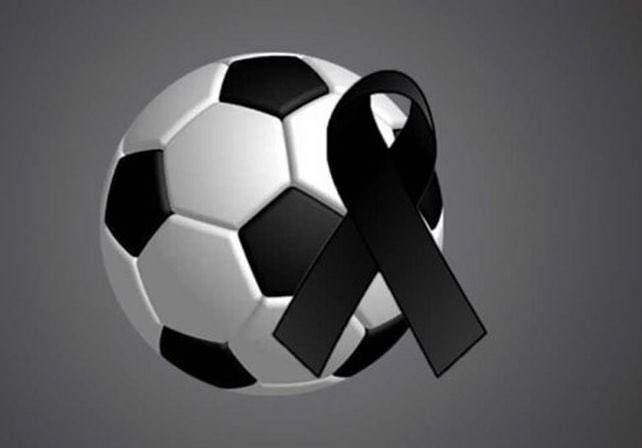 Hoje venceu a Globo, o STJD, a CBF, Arbitragem, Mauro César, Wright e tudo que há de ruim.

O futebol está de luto.