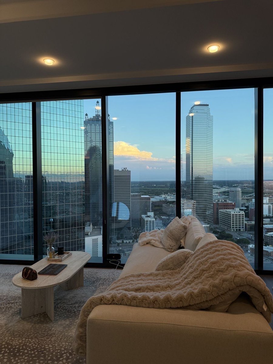 Can i get a GM? ☀️ 

Woke up to this beautiful view