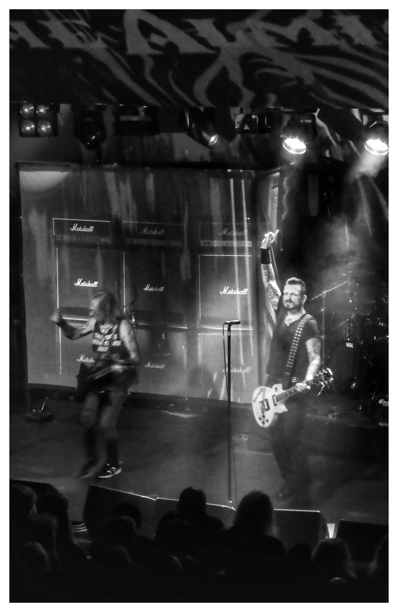 32 years later and it’s a return to the 2nd ever band I saw <a href="/Rock_City_Notts/">ROCK CITY</a> it’s been awhile but as soon as the guitars kick in the lyrics come straight back! #rockcitynottingham #thealmightyband #livemusic #nottingham #bandphotography