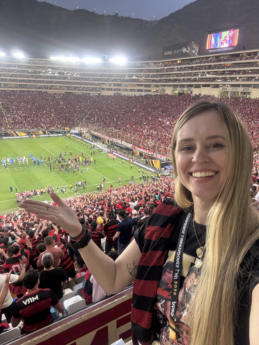 monicaalvesfs's tweet image. É aquilo: ninguém morre nos devendo!!!

É O MENGÃO!!!

PRIMEIRO BRASILEIRO TETRACAMPEÃO DA LIBERTADORES! 🔴⚫️ @ColunadoFla