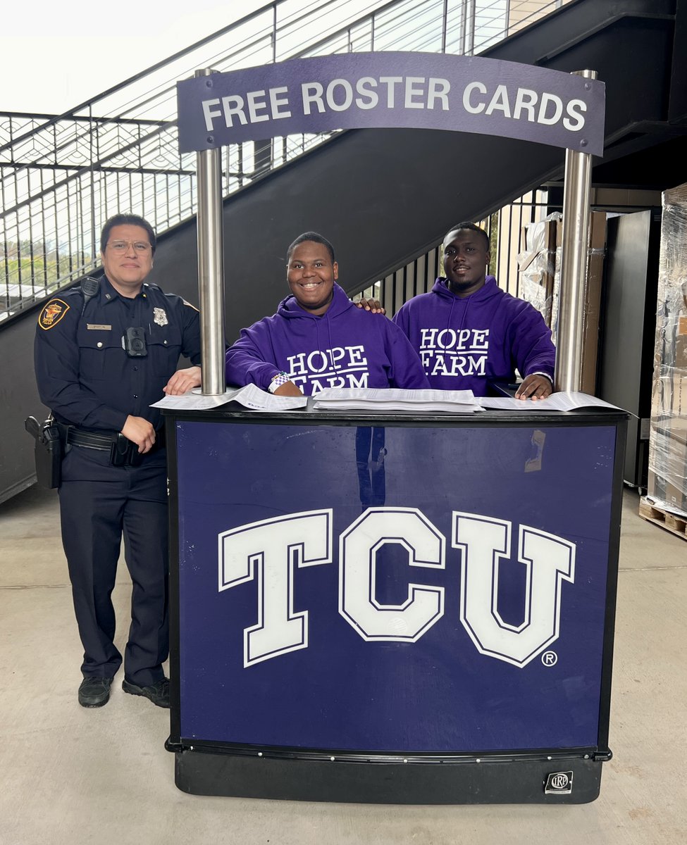 HopeFarmInc's tweet image. We’re incredibly grateful to @tcuathletics for allowing Hope Farm to serve at the home football games this season! 💜🐸 Thank you, TCU, for opening the door for our boys to shine! 🏈✨