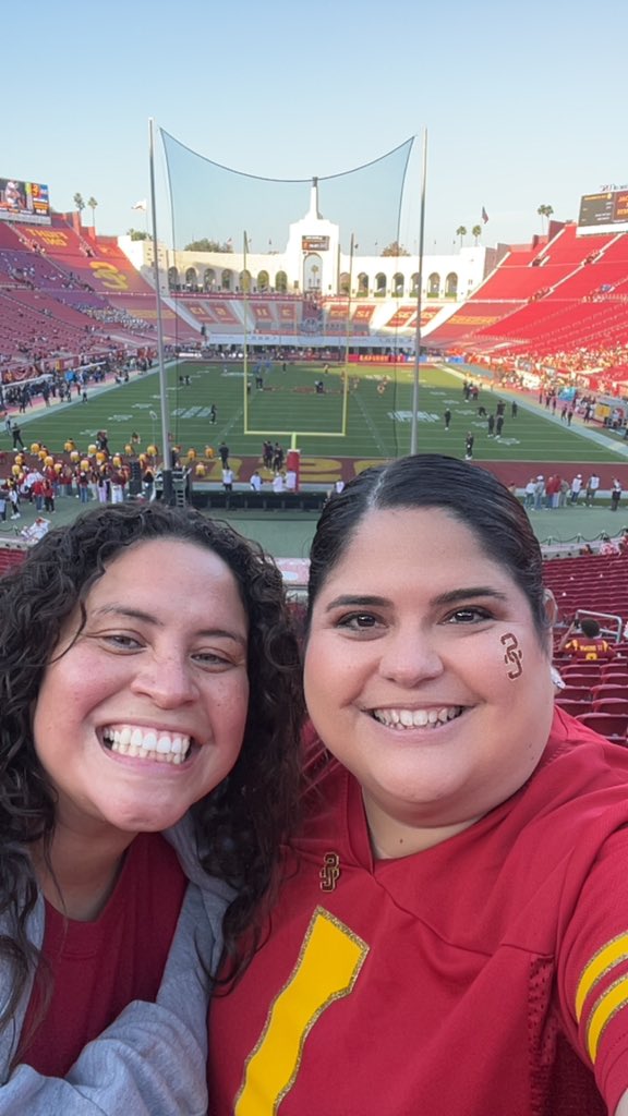 Last one in the Coli for the season! ✌️#USCSELFIE #FightOn