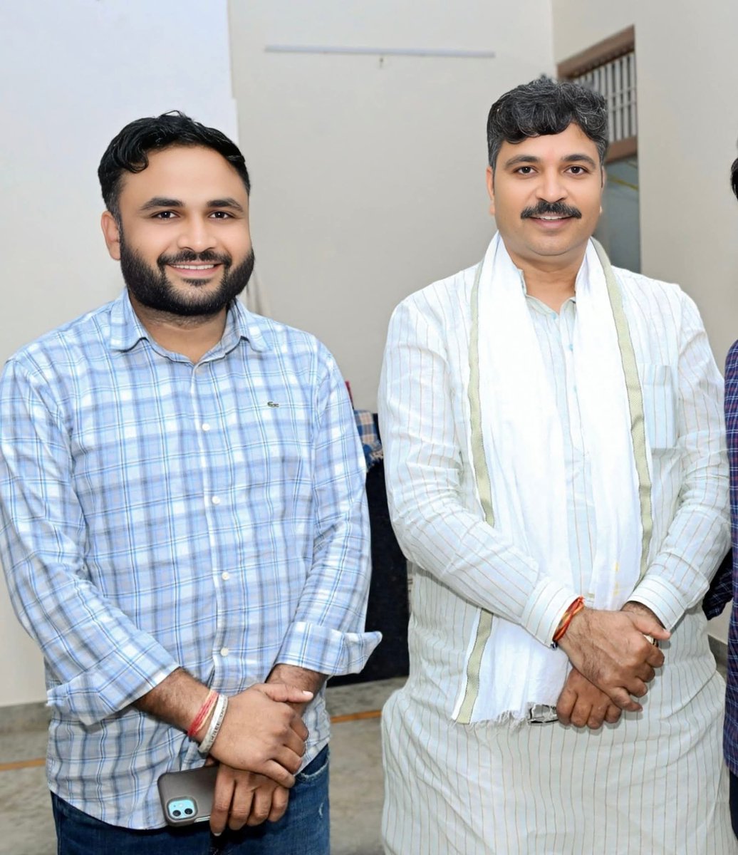 माननीय नेता प्रतिपक्ष श्री टीकाराम जूली जी को जन्मदिन की हार्दिक बधाई एवं शुभकामनाएं।

ईश्वर से आपके उत्तम स्वास्थ्य, दीर्घायु जीवन की कामना करता हूँ l
<a href="/TikaRamJullyINC/">Tika Ram Jully</a>