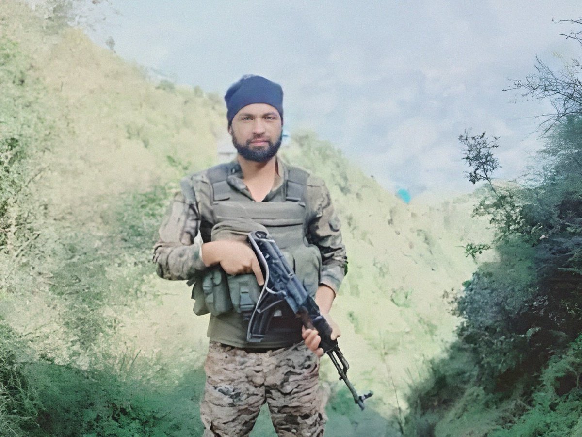 TigerCharlii's tweet image. Inida bids teary adieu to 
Soldier Govind Singh Yadav
He hailed from Uttar Pradesh 
Salute 🇮🇳 
#IndianArmy