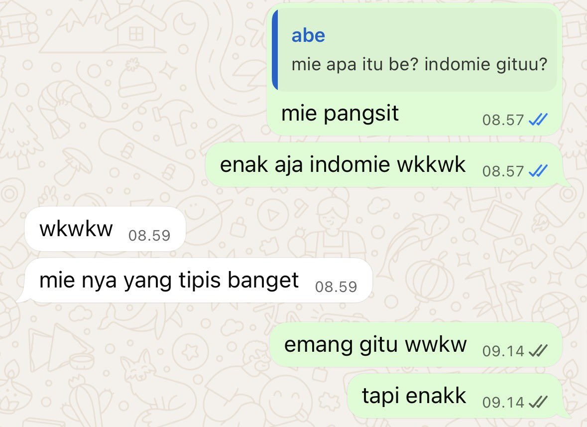 cucustevejobs's tweet image. me with my boyfriend chatting in whatsapp, tiktok, and thread at the same time with different topics