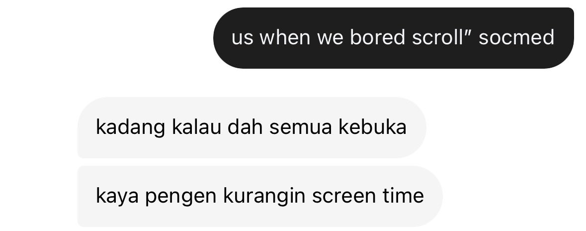 cucustevejobs's tweet image. me with my boyfriend chatting in whatsapp, tiktok, and thread at the same time with different topics