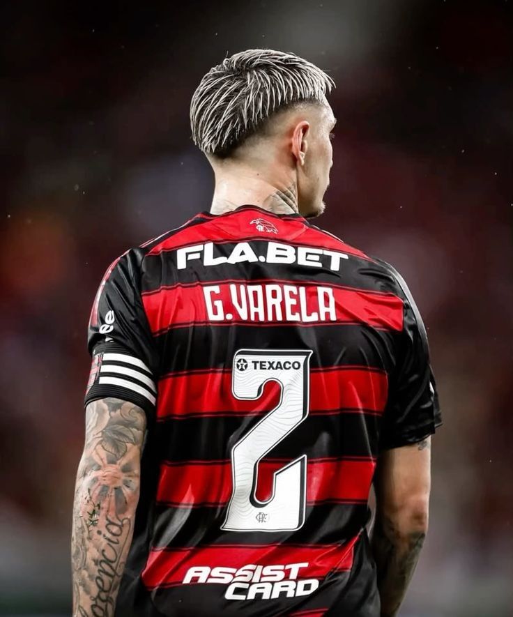 Precisamos emoldurar a atuação de Guilhermo Varela no TETRA do Flamengo.

Que partida histórica.

Um absurdo!!!
