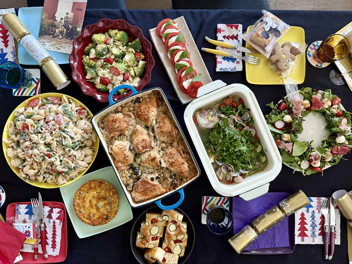 riesria's tweet image. 昨日は嵐会でクリスマスパーティー🎄
今年も楽しく過ごせたことに感謝、コンサート当選祈願も込めてかんぱーい🥂